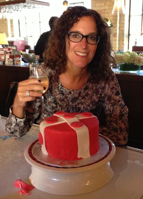 A well deserved glass of champagne to celebrate my first cake decorating class!