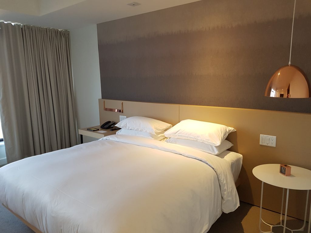 andaz-room